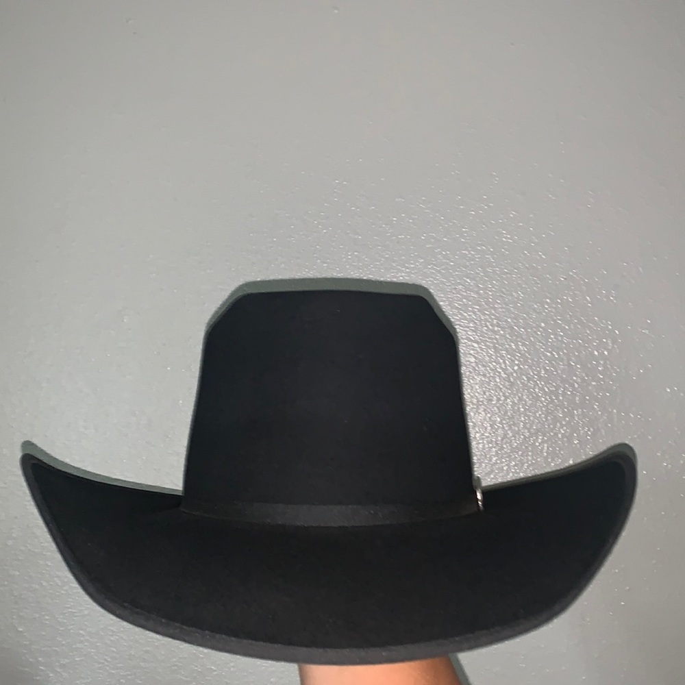 Felt hat